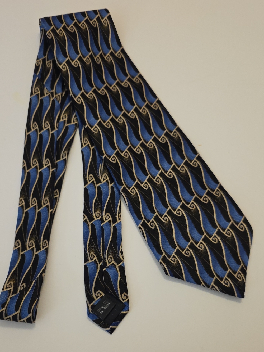 Men’s Blue and Black Geometric Silk-Feel Tie